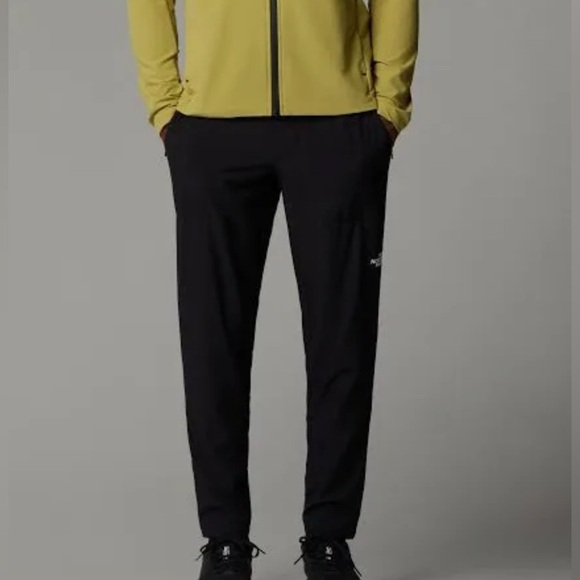 The North Face Men's Black Joggers - Picture 3 of 5